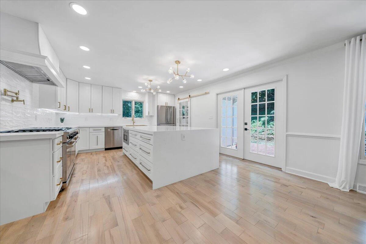 5123 Remington RD - Photo 14