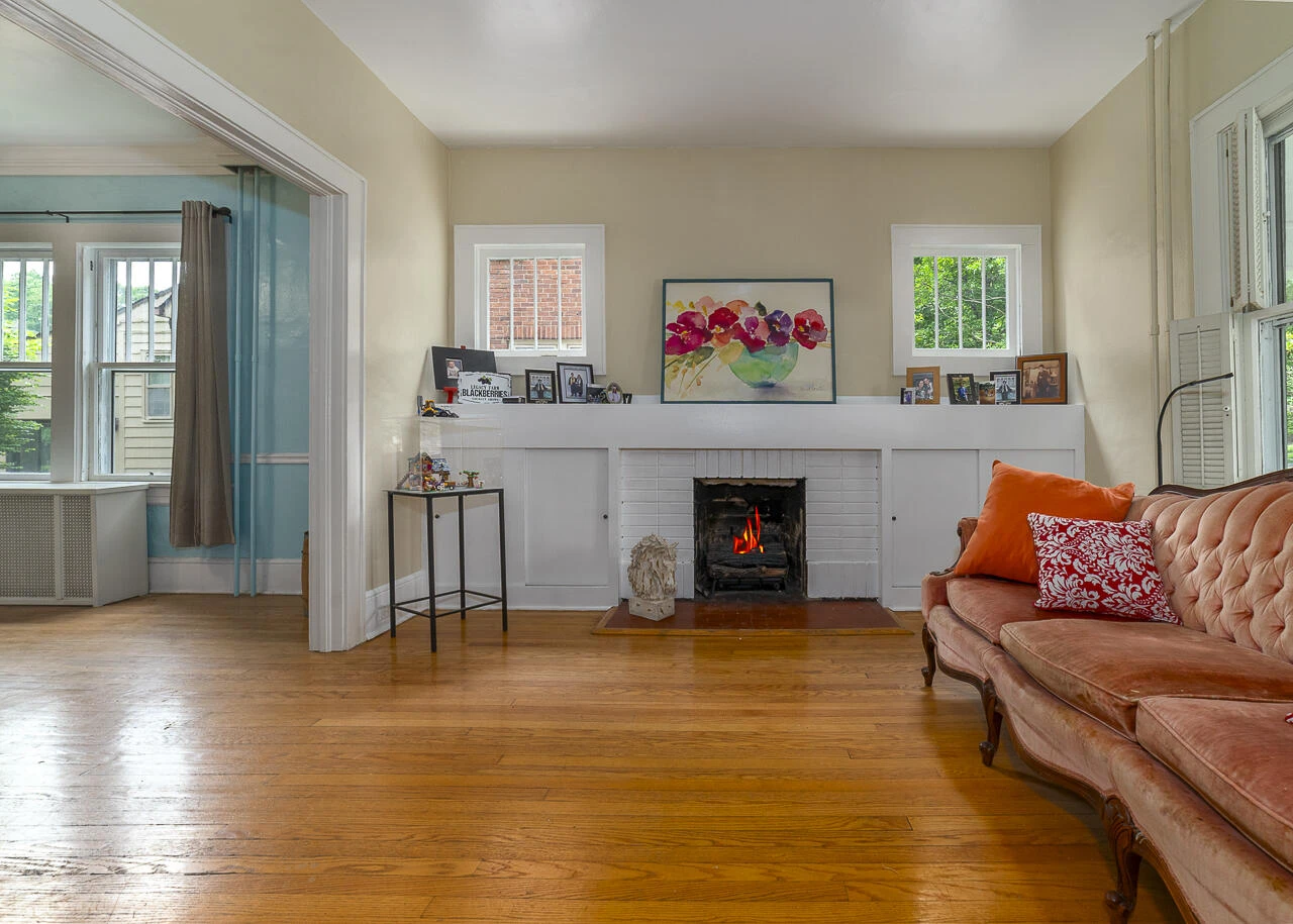 2506 Rosalind AVE - Photo 11