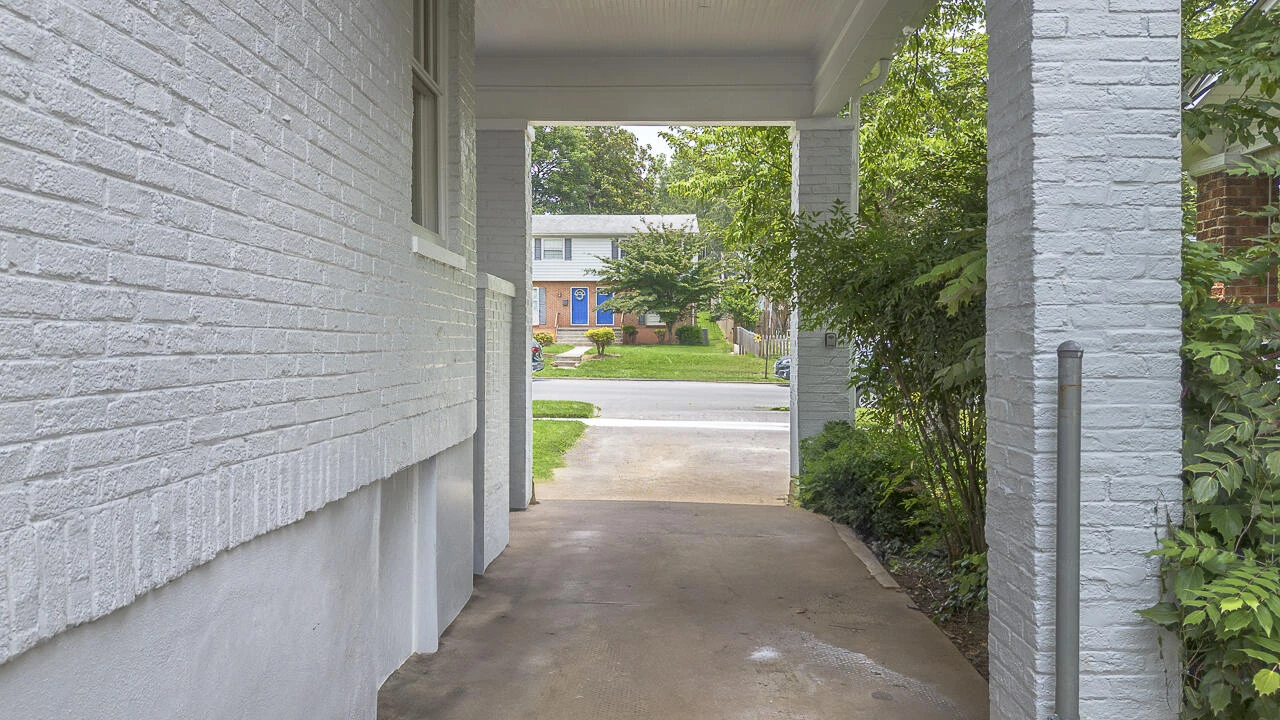 2506 Rosalind AVE - Photo 44