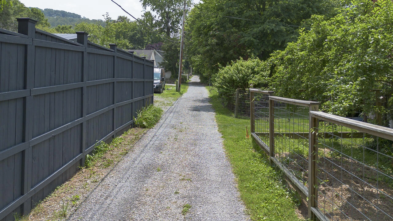 2506 Rosalind AVE - Photo 50