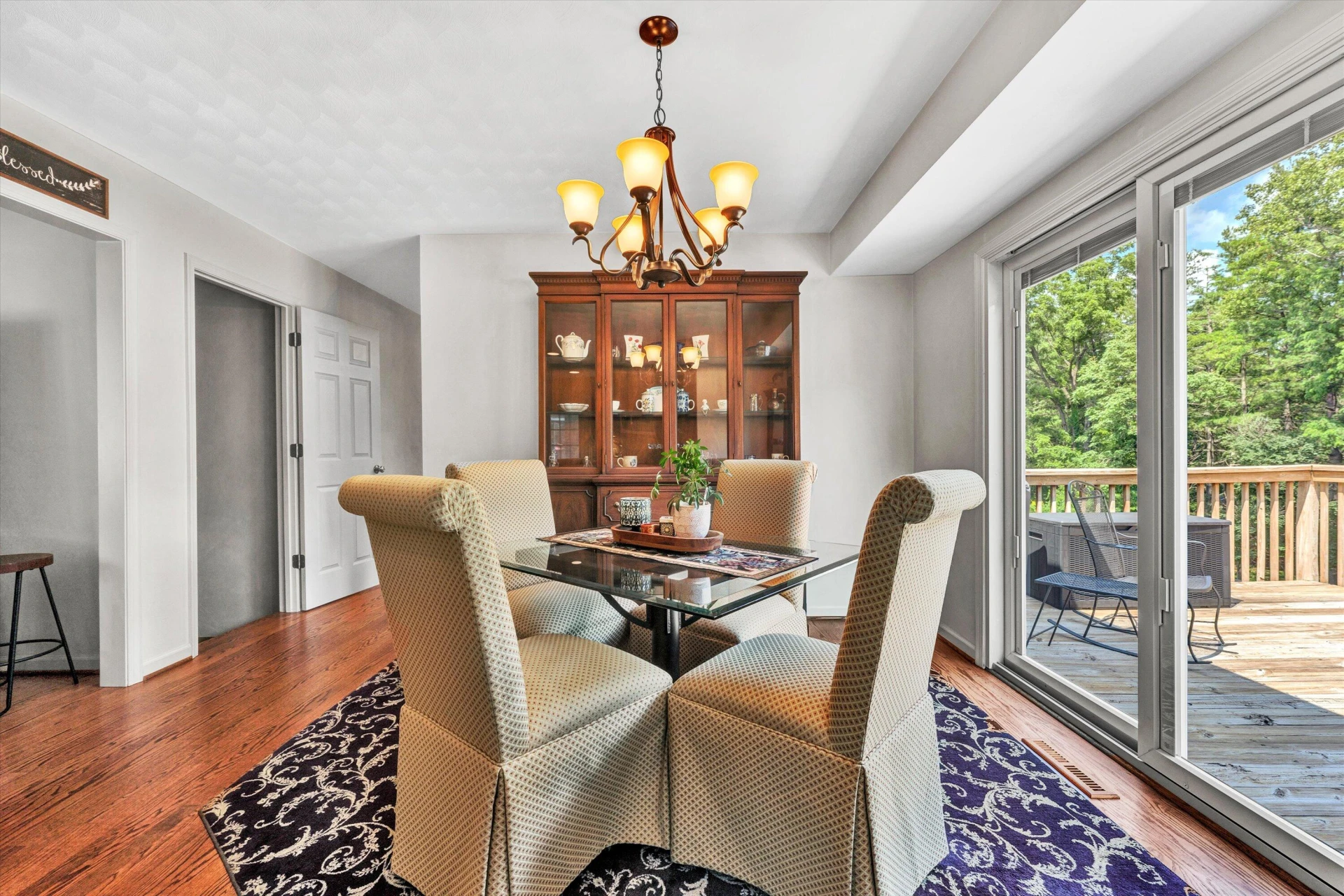 716 Arcadia CIR - Photo 14