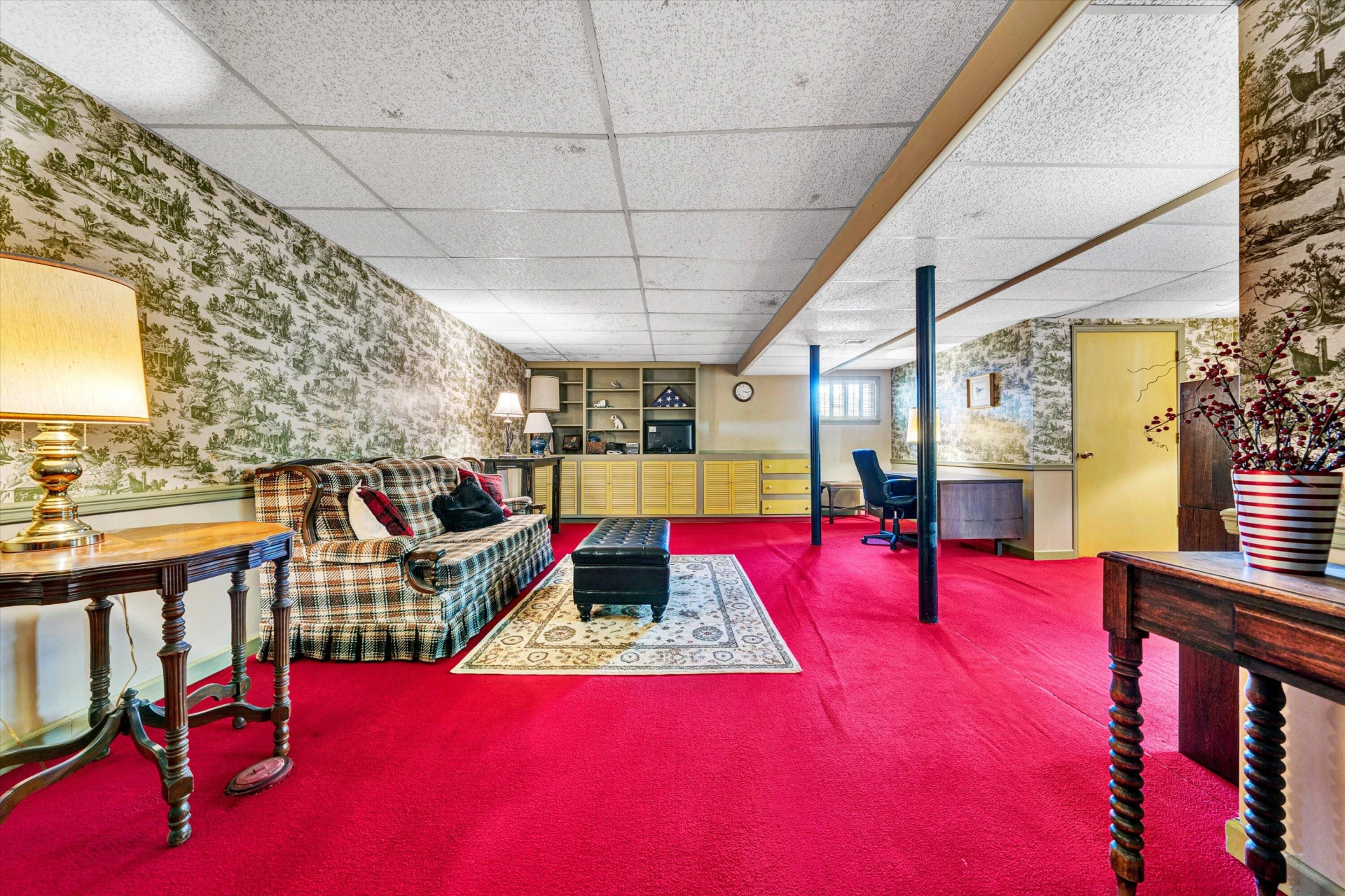 716 Arcadia CIR - Photo 26