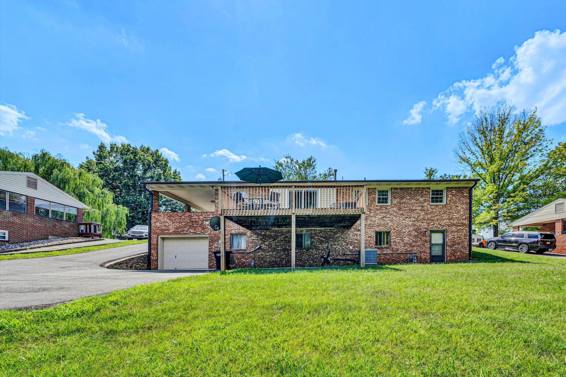 716 Arcadia CIR - Photo 39