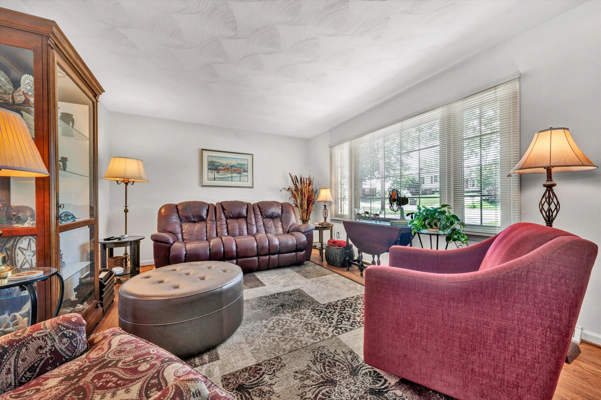 716 Arcadia CIR - Photo 6