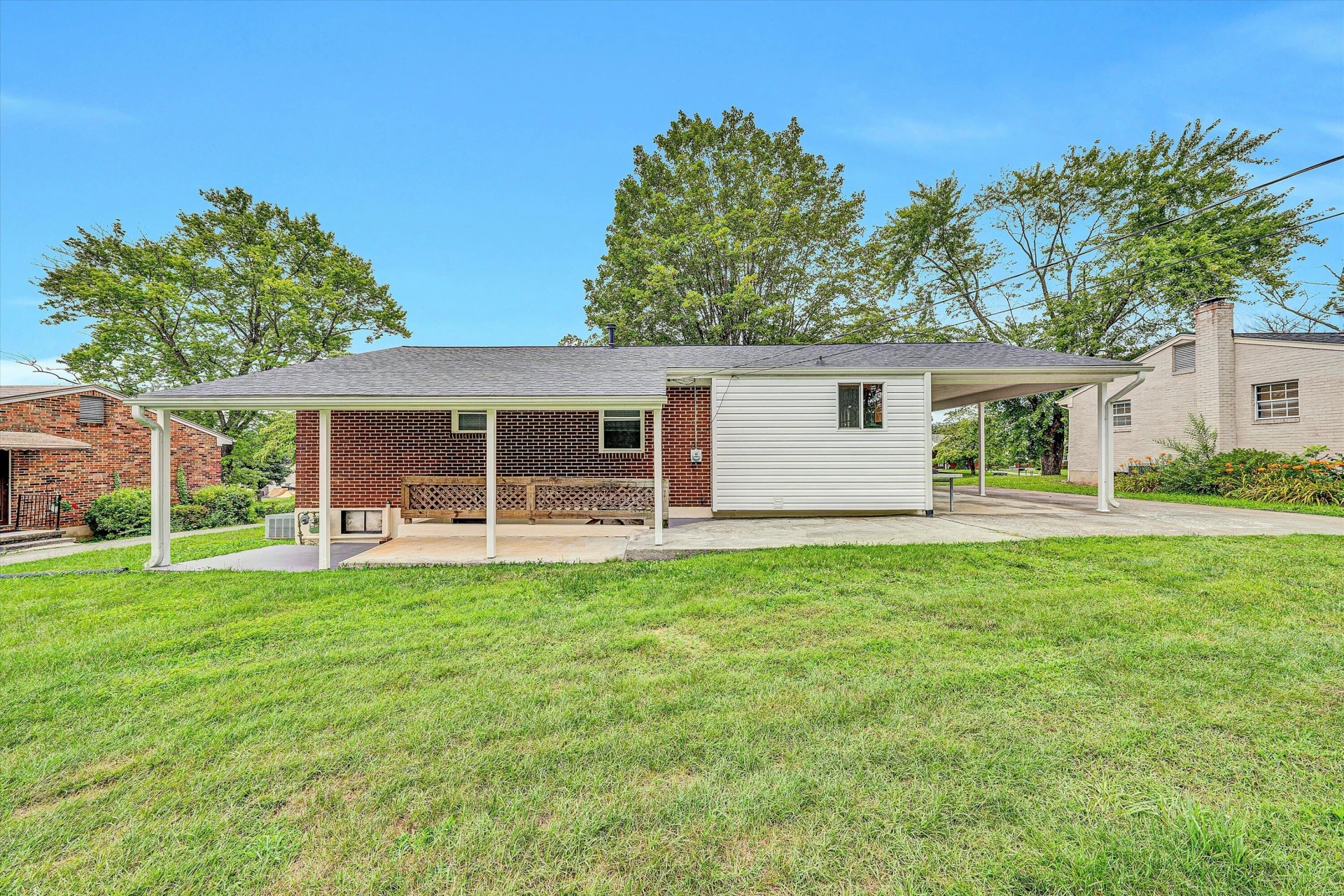 5671 Meadowcrest ST - Photo 27