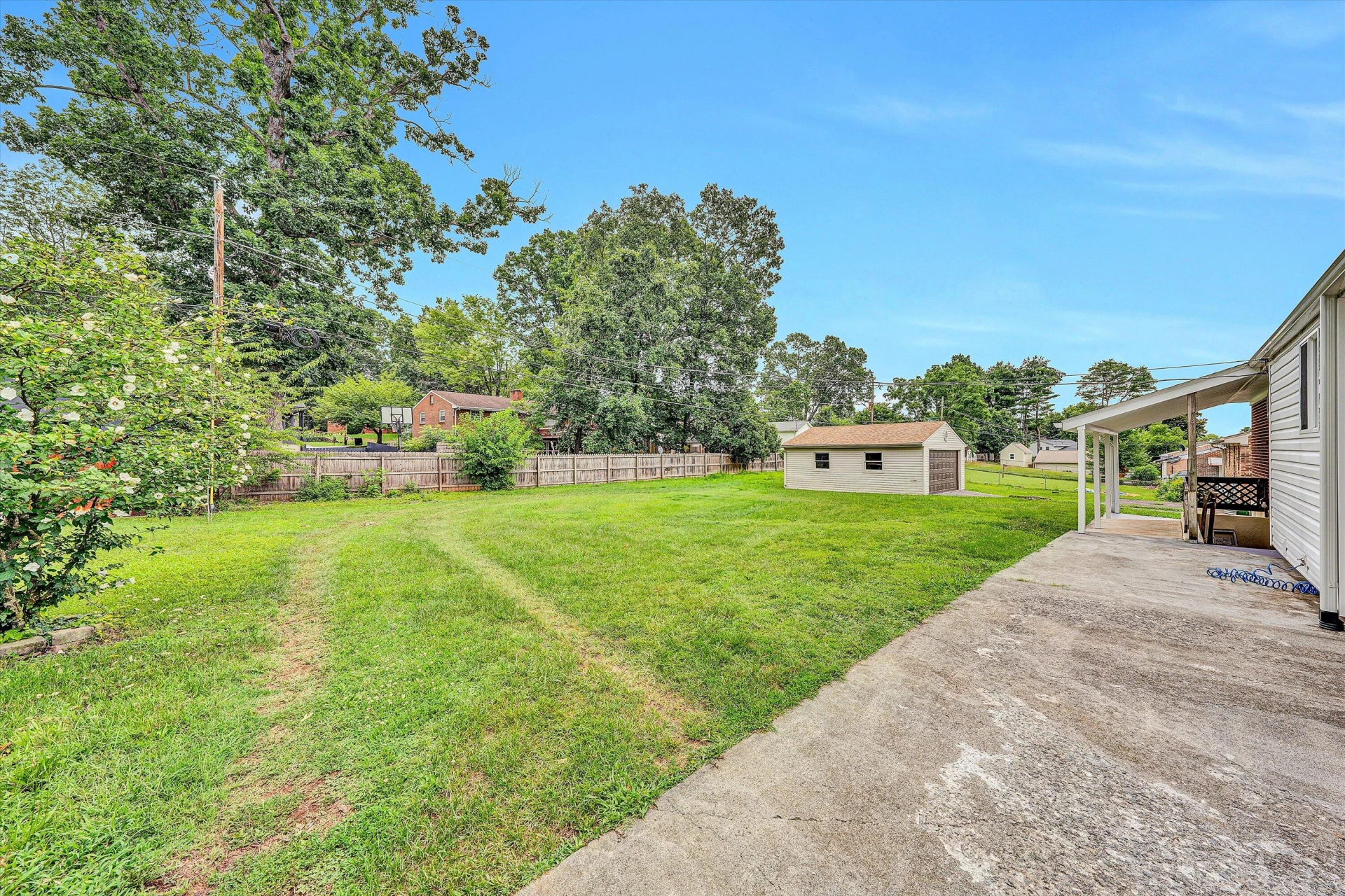 5671 Meadowcrest ST - Photo 30