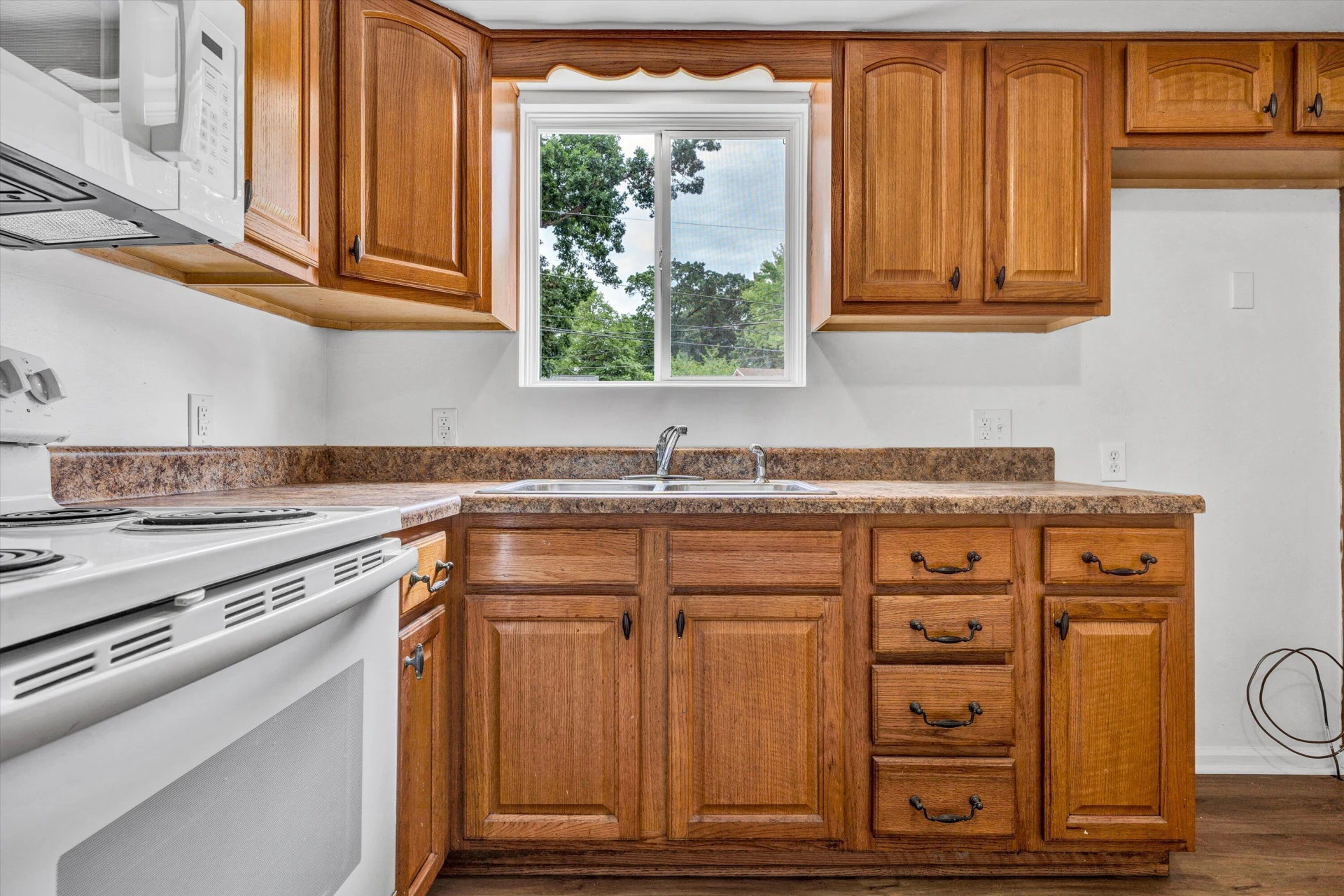 5671 Meadowcrest ST - Photo 9