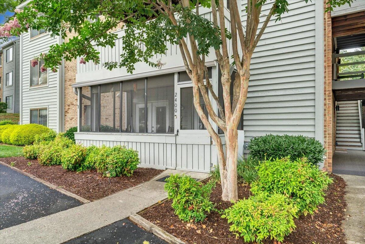 2400 Wood Gate LN - Photo 5