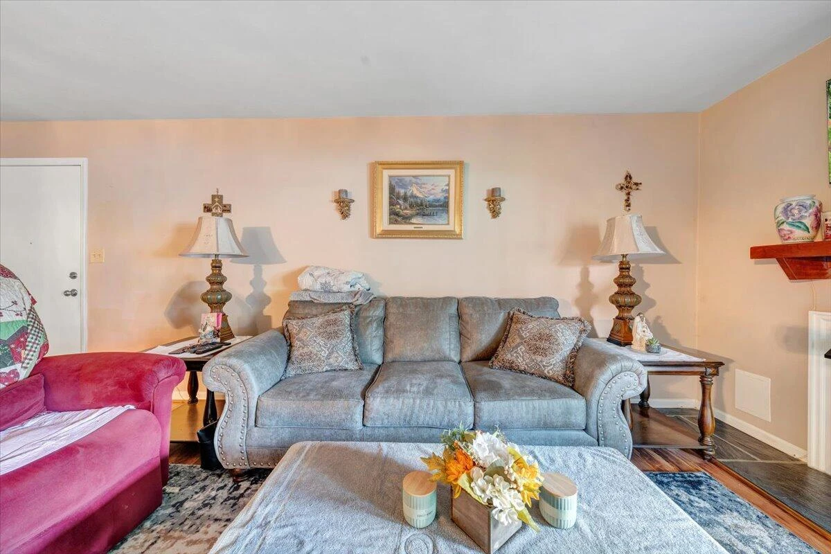 2400 Wood Gate LN - Photo 8