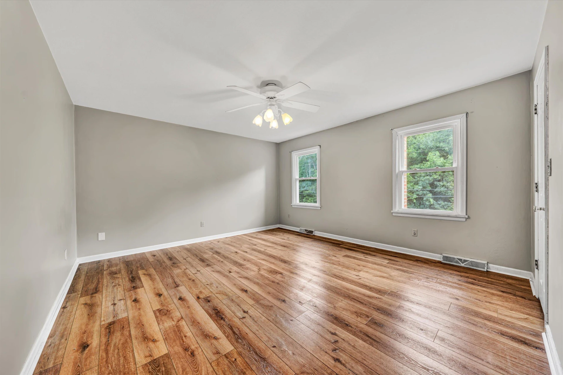5211 Cherokee Hills DR - Photo 27