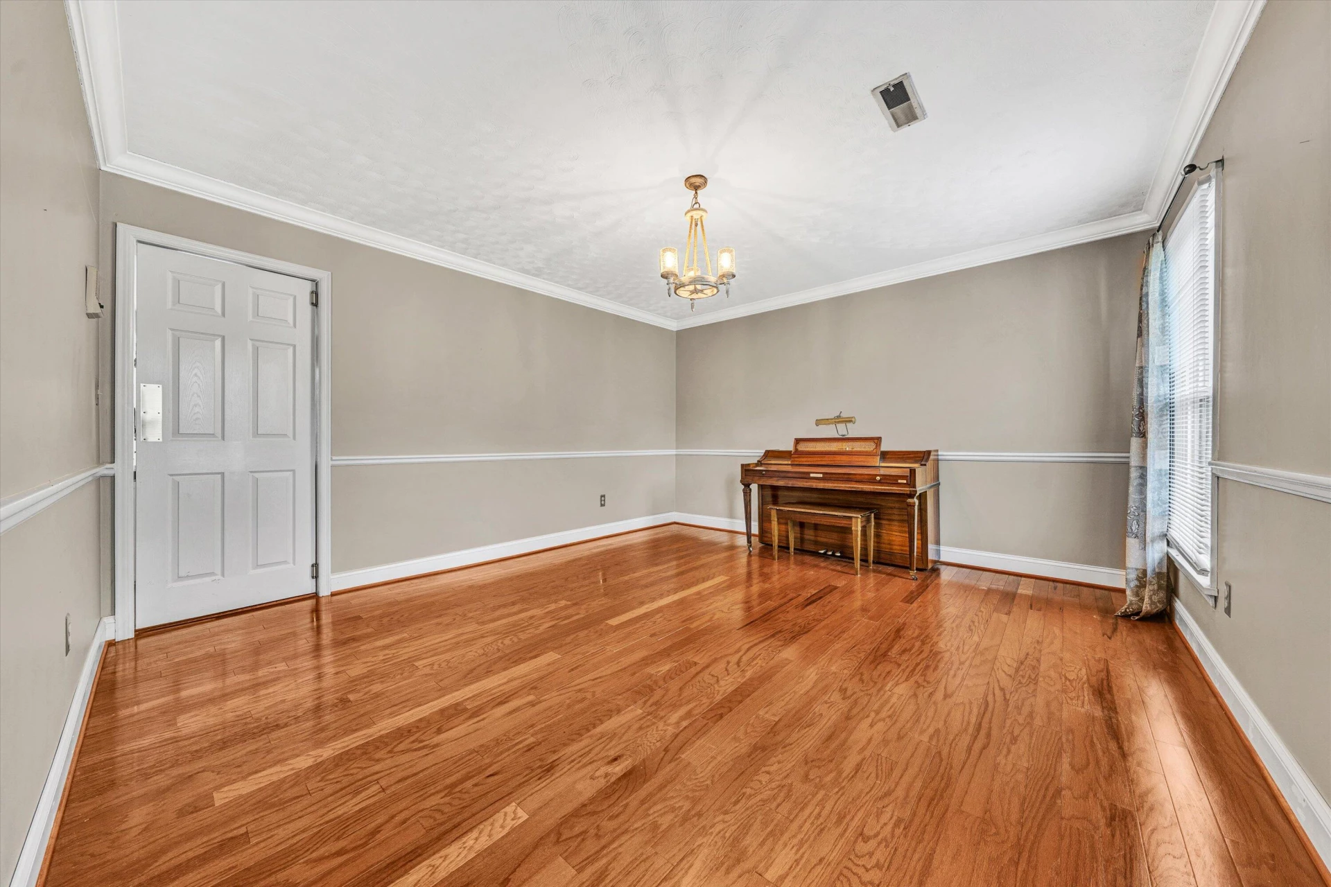 5211 Cherokee Hills DR - Photo 10