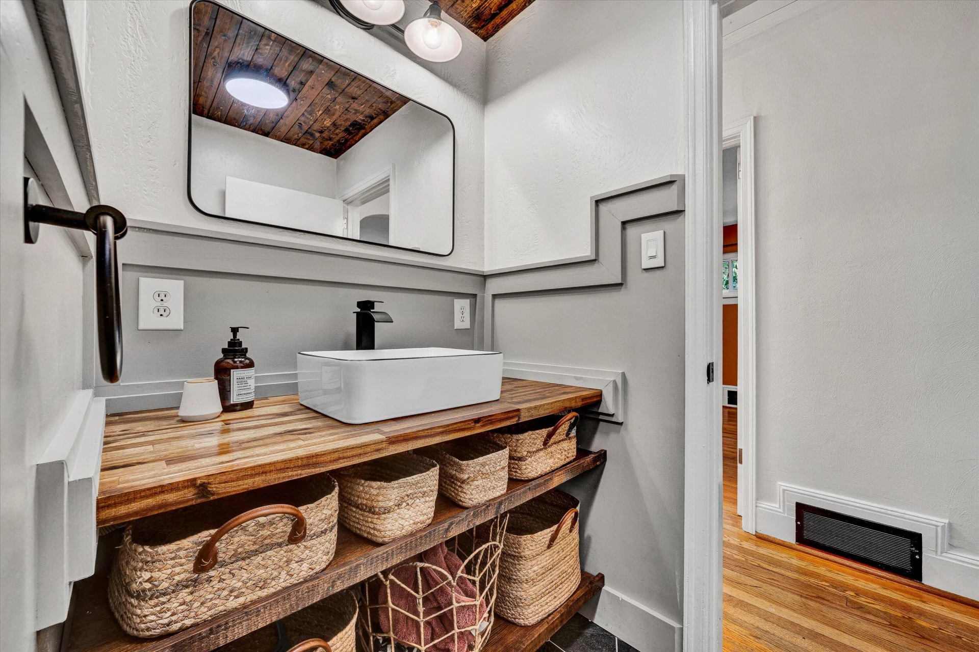 7151 Pine Needle DR - Photo 11