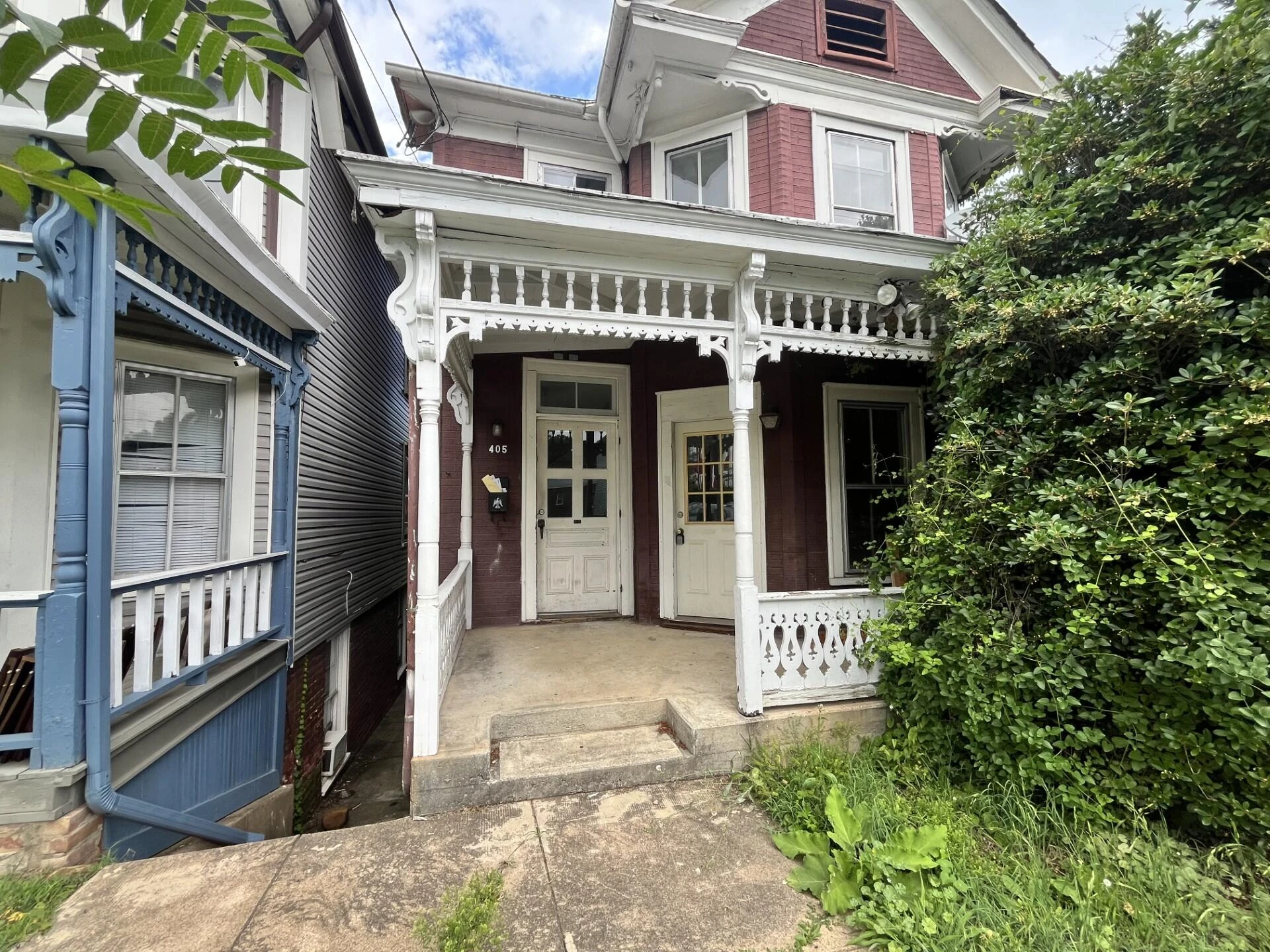 405 Mountain AVE