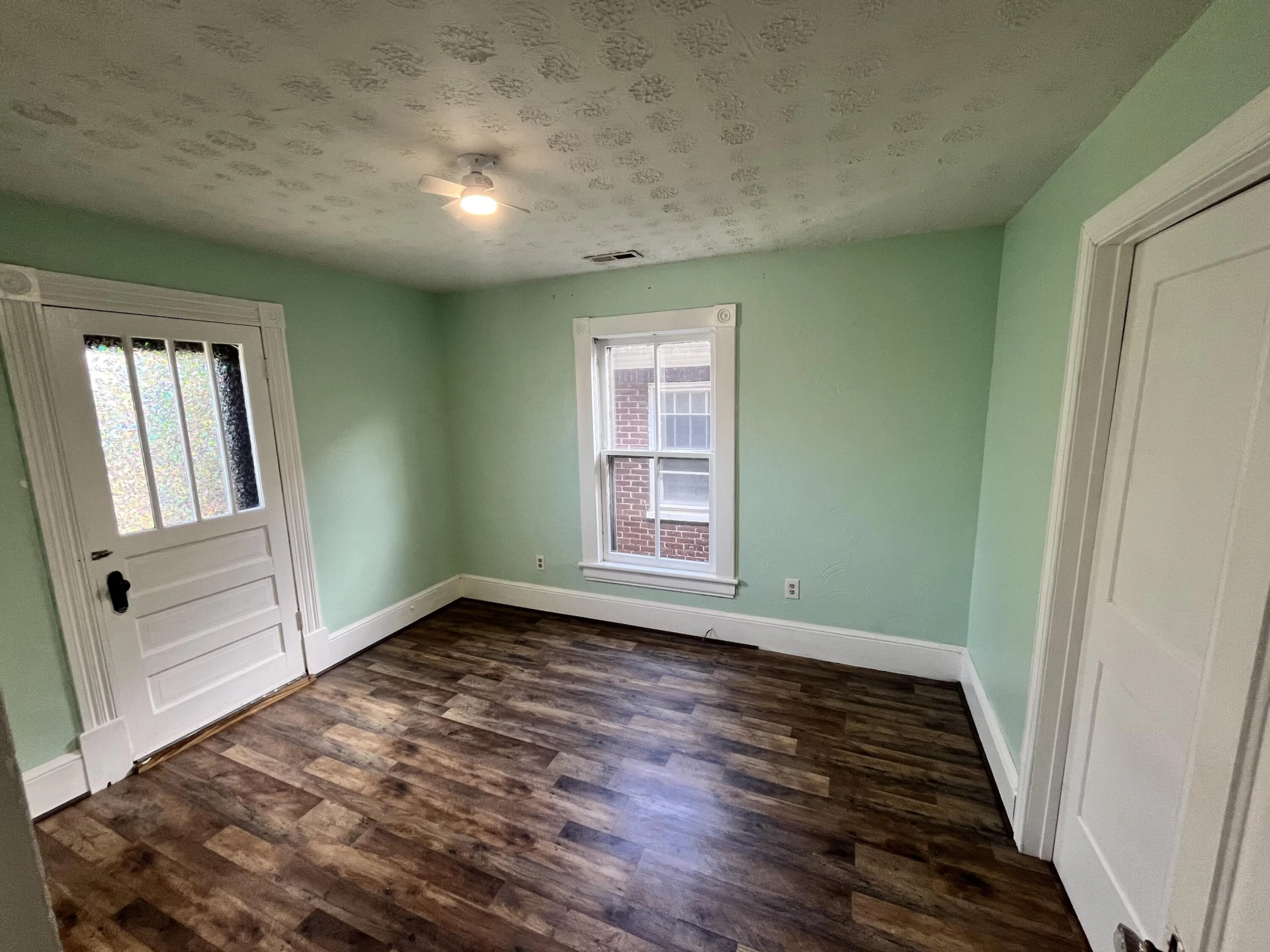 405 Mountain AVE - Photo 12