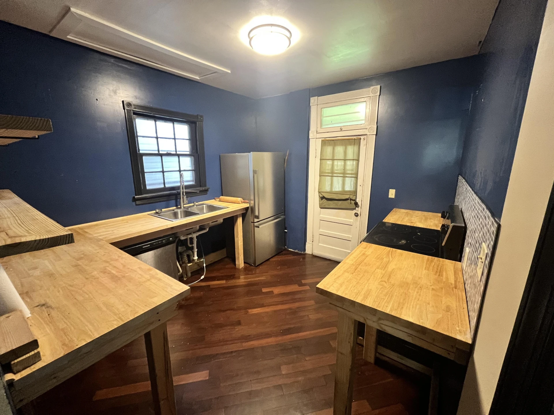 405 Mountain AVE - Photo 5