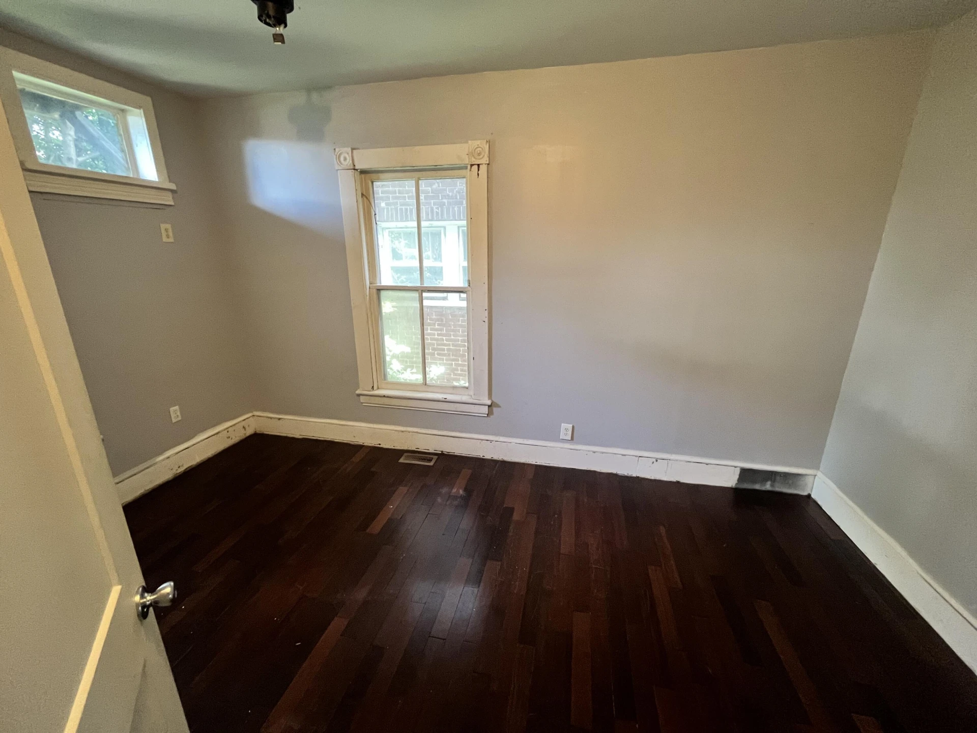 405 Mountain AVE - Photo 7