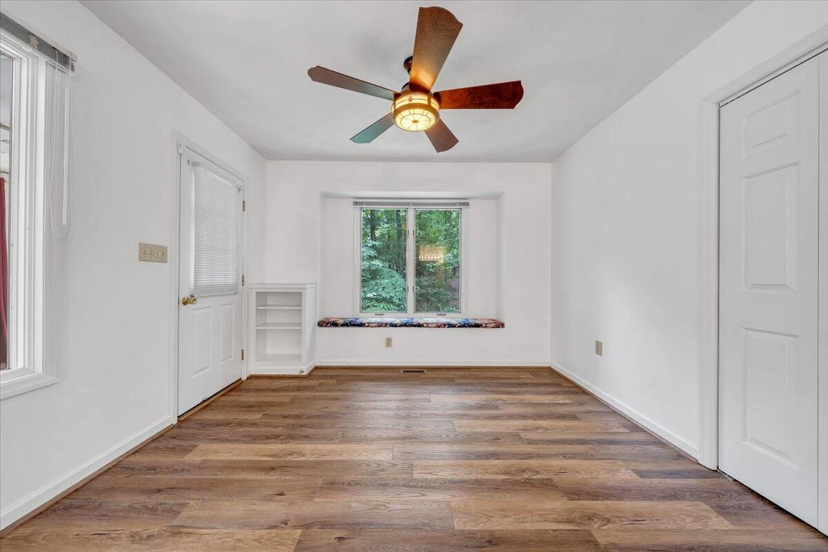 112 Sedgefield LN - Photo 27