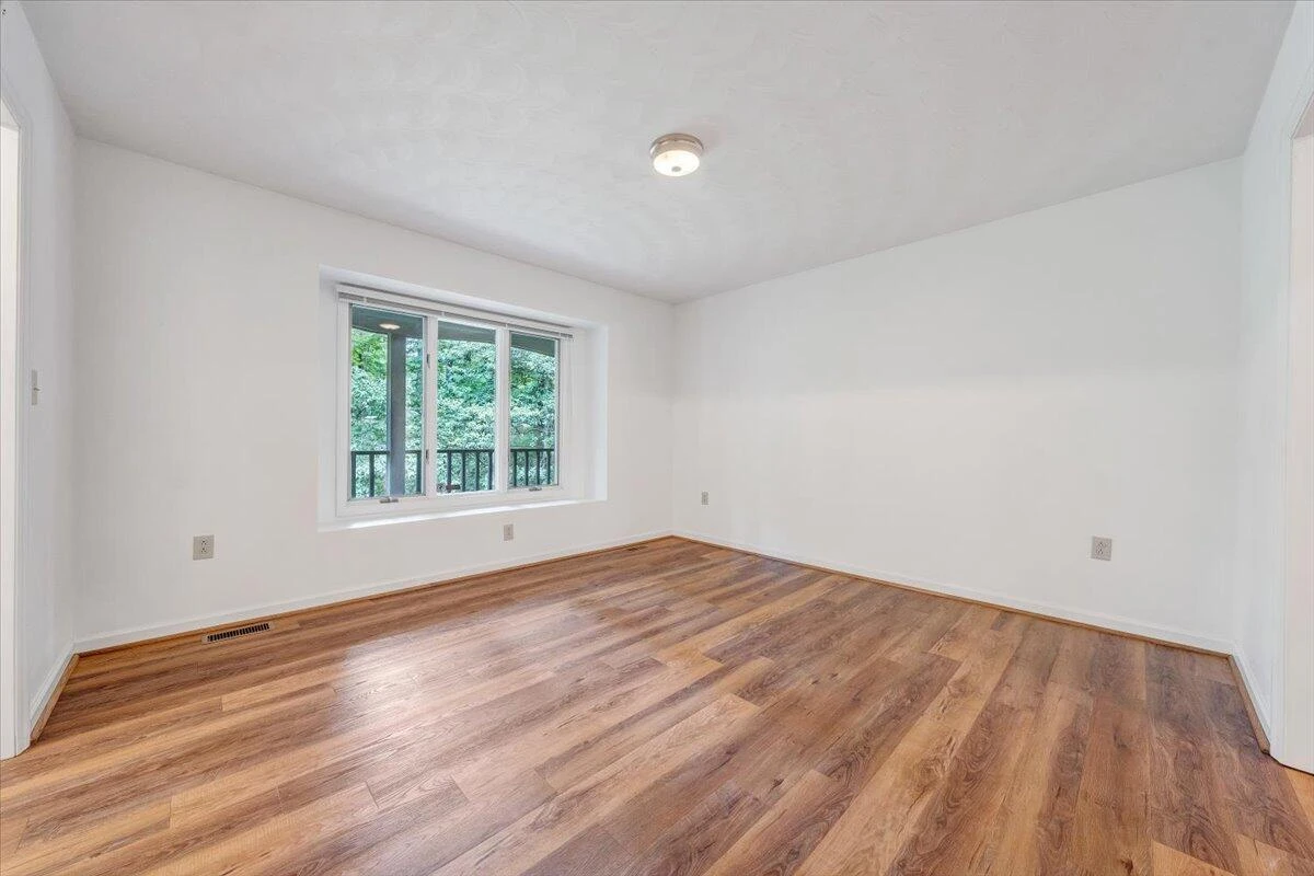 112 Sedgefield LN - Photo 4
