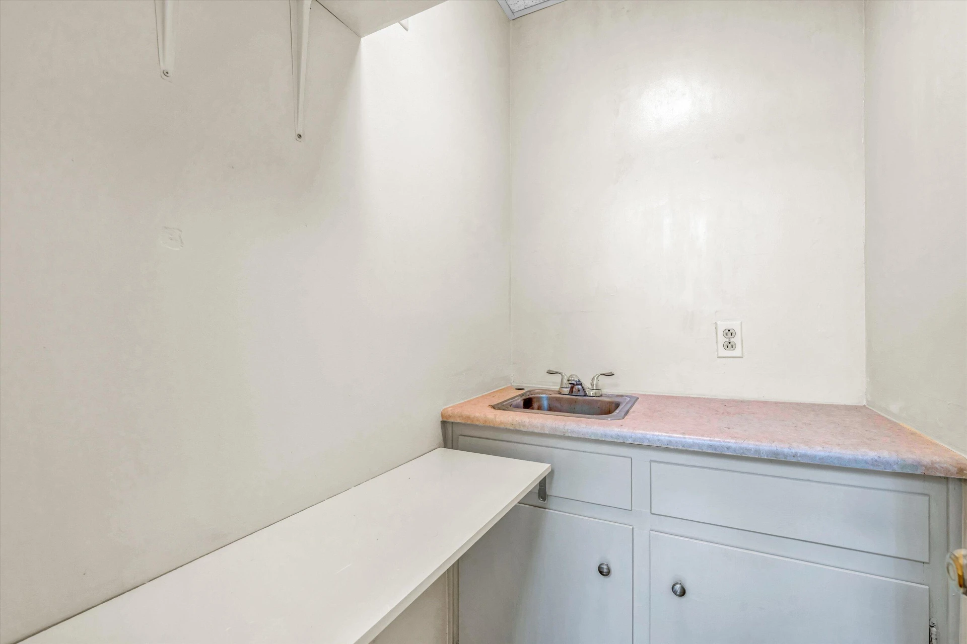 1930 Braeburn DR - Photo 36