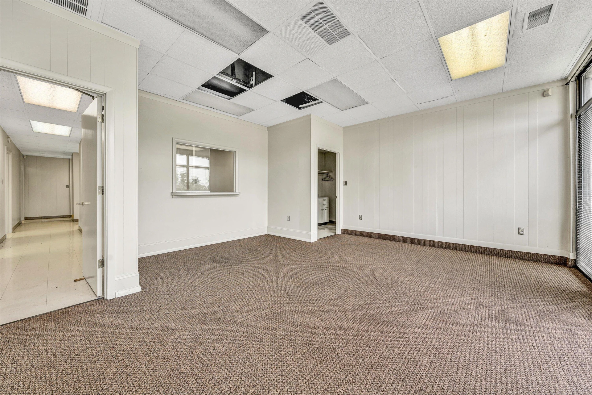 1930 Braeburn DR - Photo 9