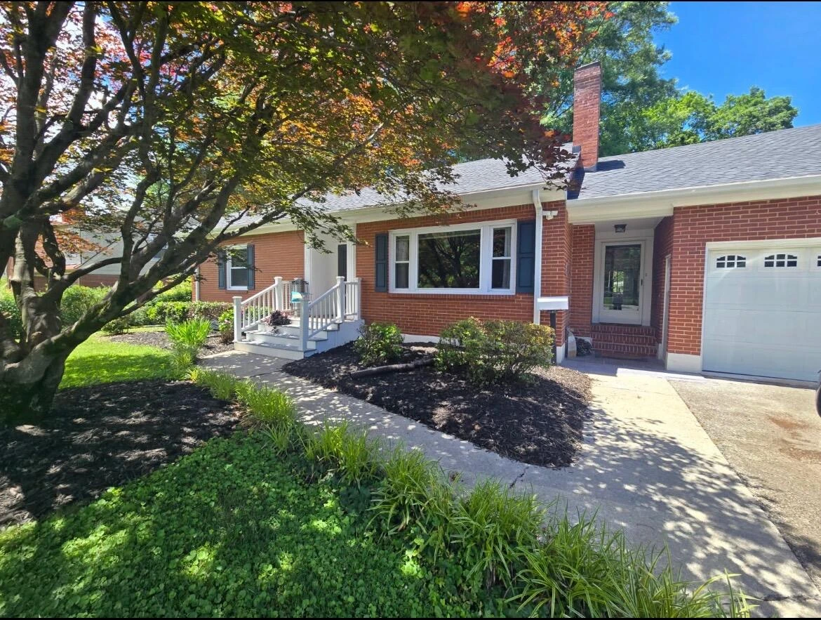 3233 Oakdale RD - Photo 2