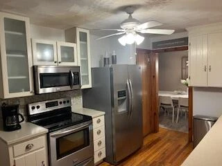 3233 Oakdale RD - Photo 4