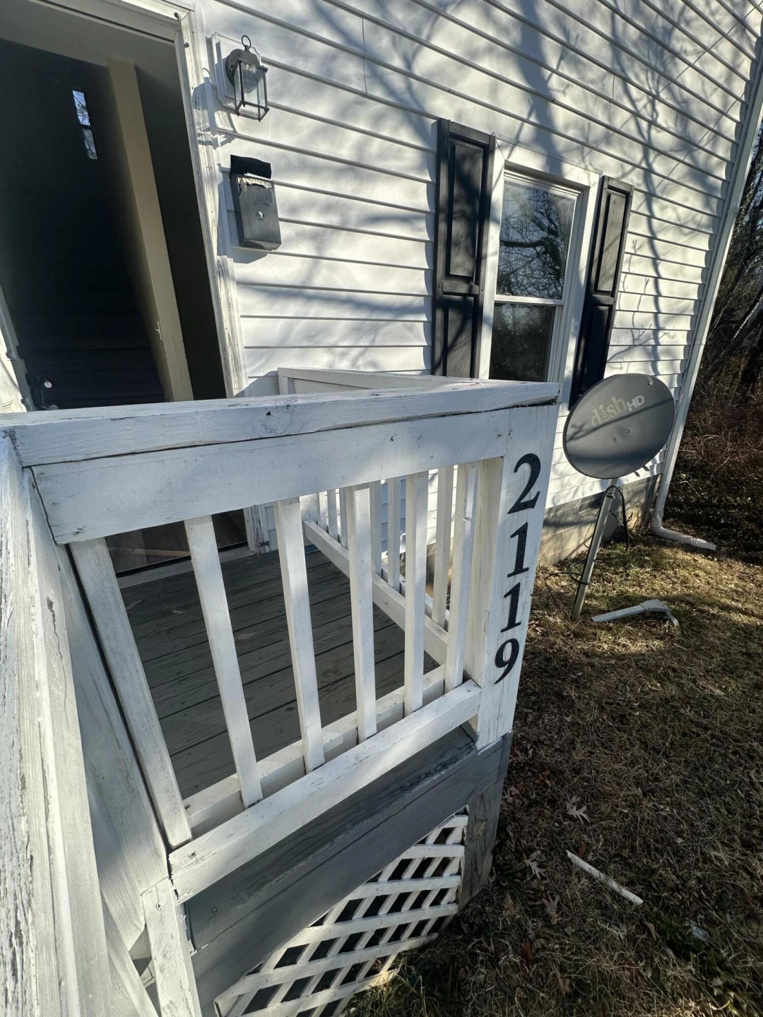2119 Staunton AVE - Photo 2