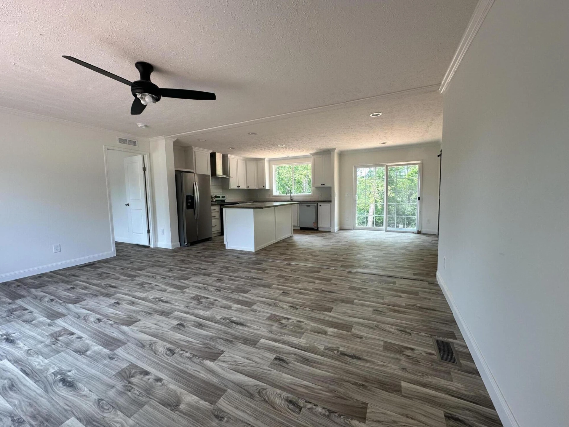 2095 Nicopolis DR - Photo 6