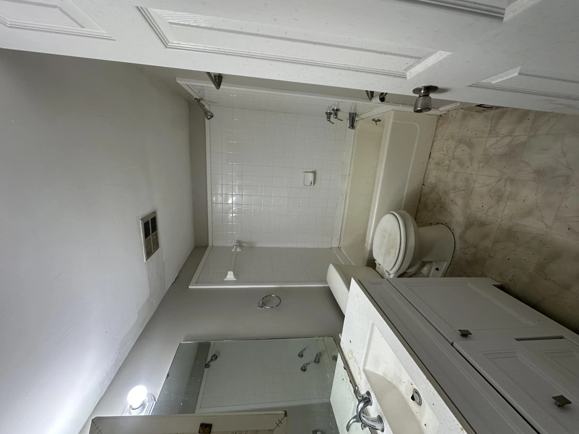 1701 Mayfield DR - Photo 11
