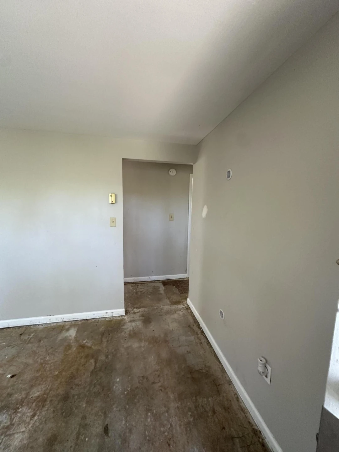 1701 Mayfield DR - Photo 8