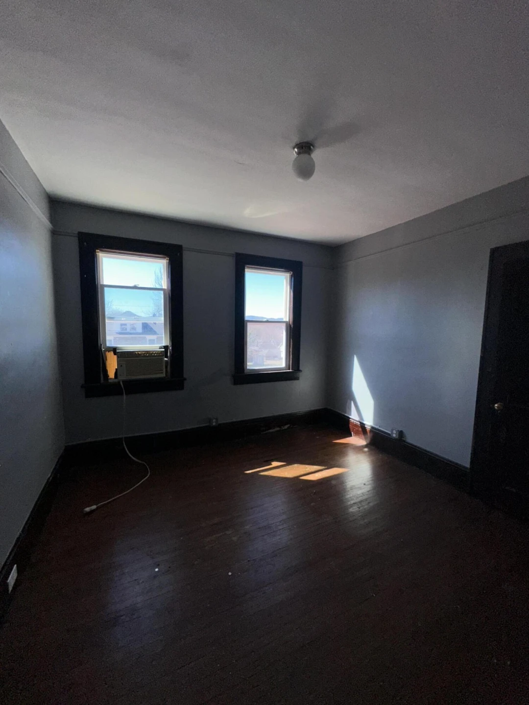2229 Hanover AVE - Photo 4