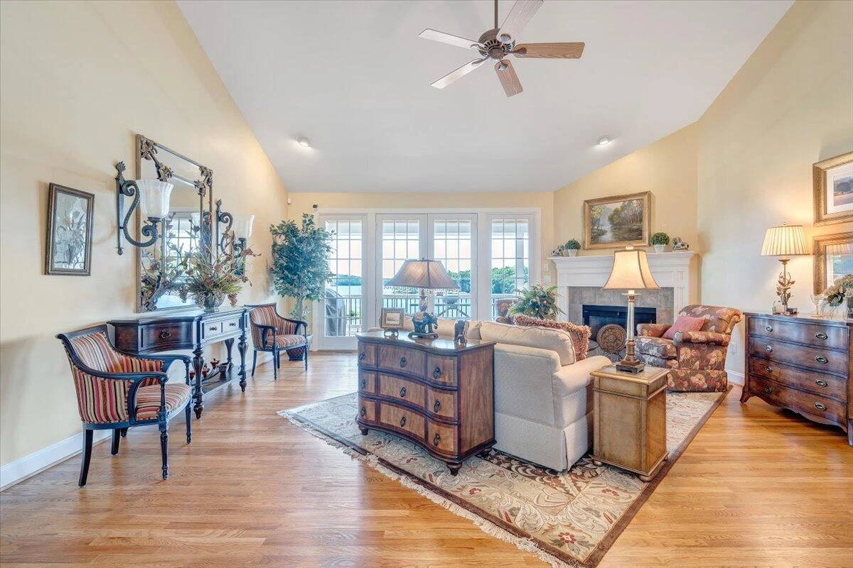 79 Harbor Hill DR - Photo 10