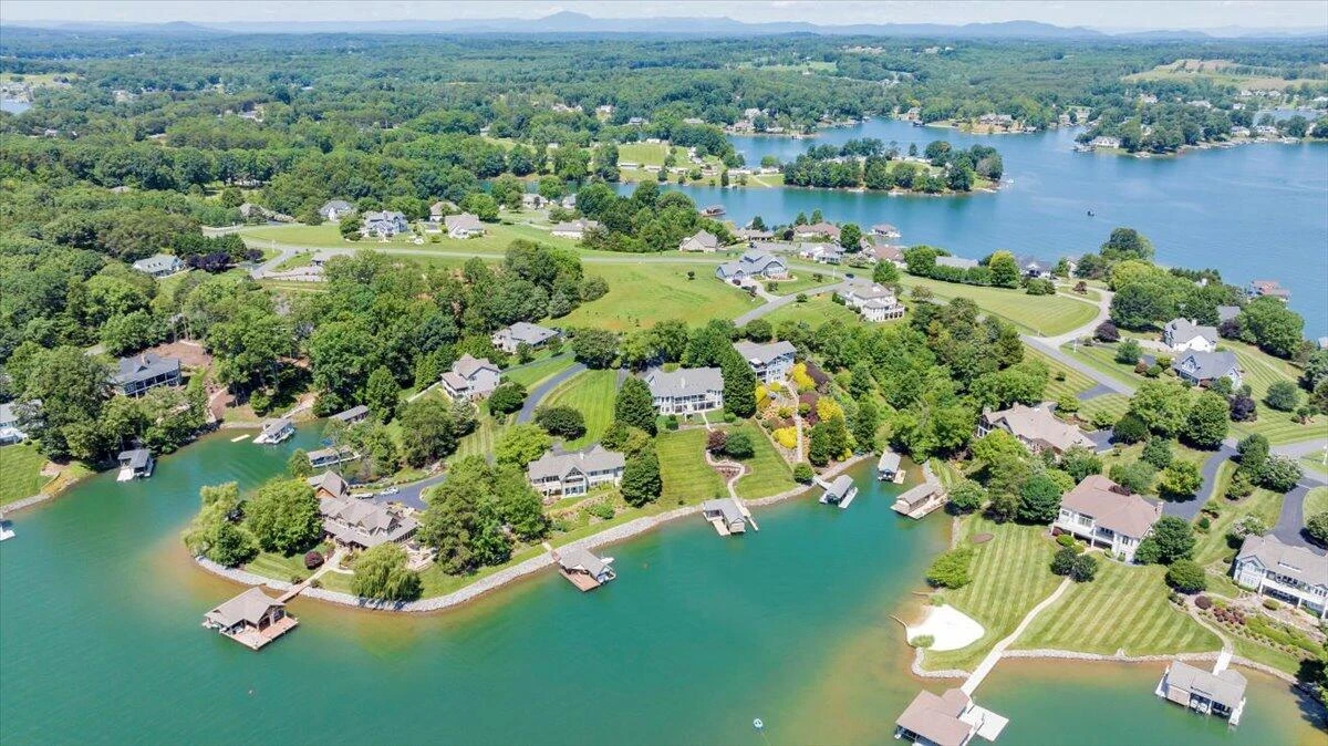 79 Harbor Hill DR - Photo 100