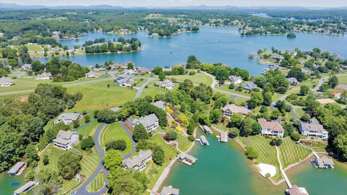 79 Harbor Hill DR - Photo 101