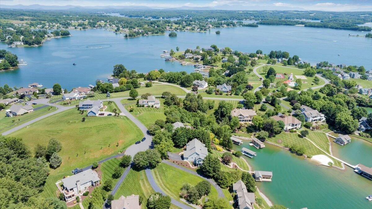 79 Harbor Hill DR - Photo 102
