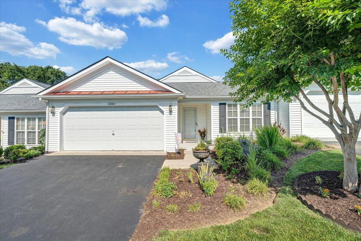 3109 Winterberry Square - Photo 2