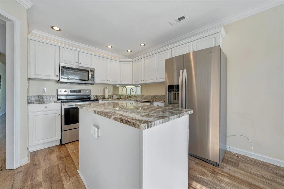 3109 Winterberry Square - Photo 6