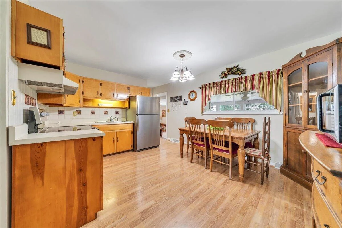 1430 Antrim ST - Photo 9