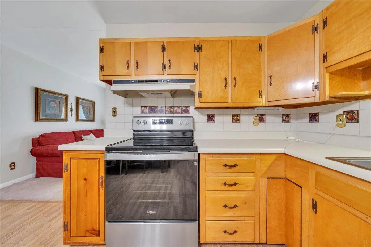 1430 Antrim ST - Photo 10