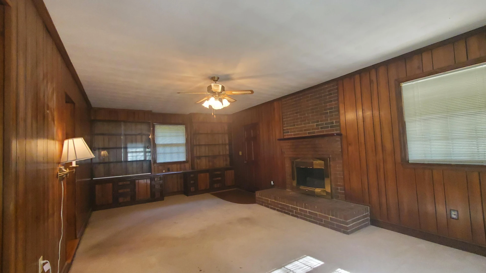 1359 Longview DR - Photo 7
