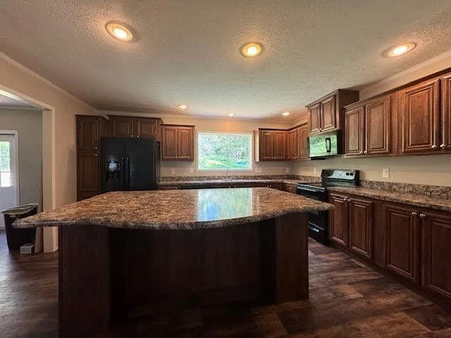 2448 EASTLAND RD - Photo 10