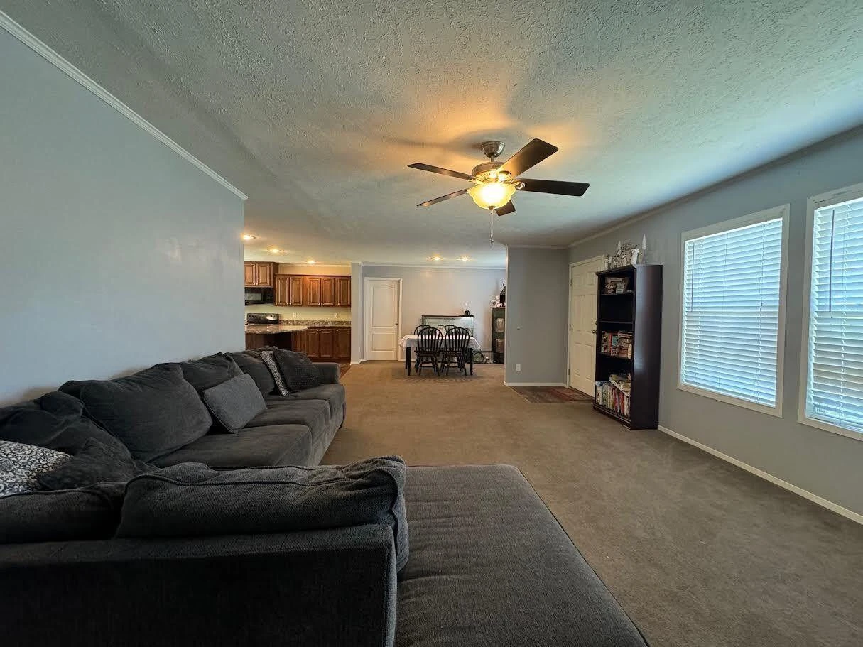2448 EASTLAND RD - Photo 8