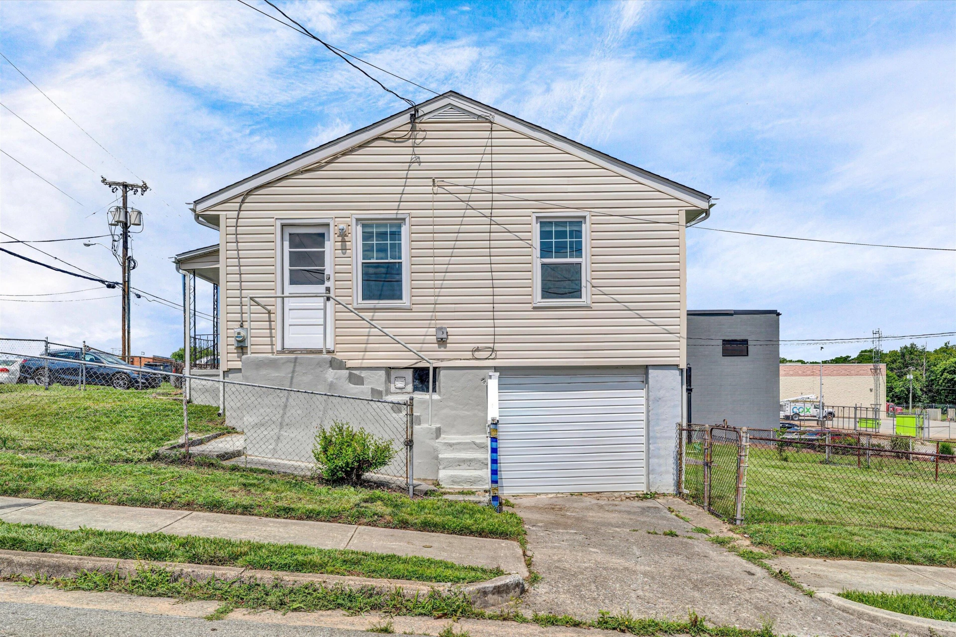 1901 Salem AVE - Photo 23