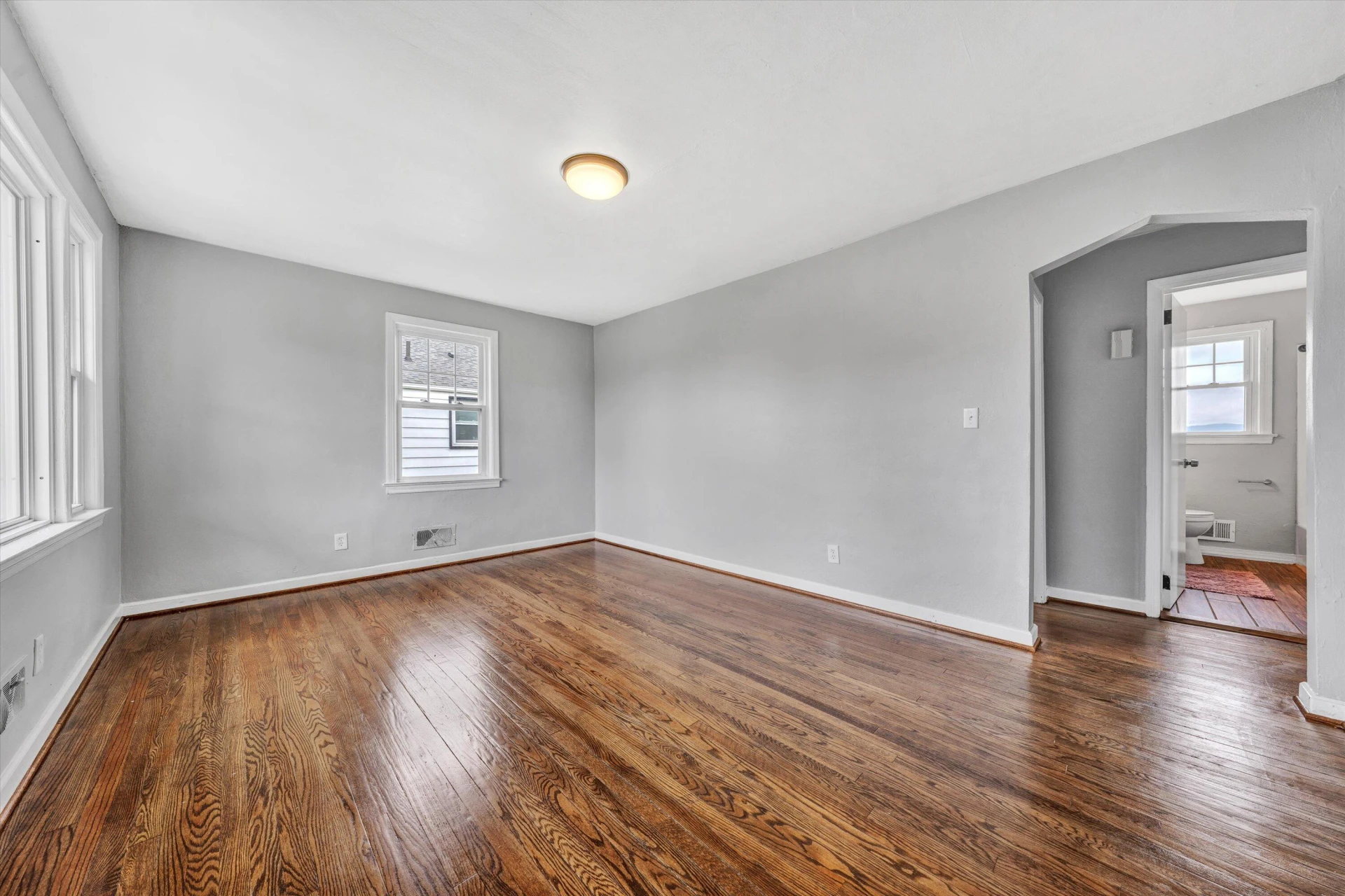 1901 Salem AVE - Photo 6