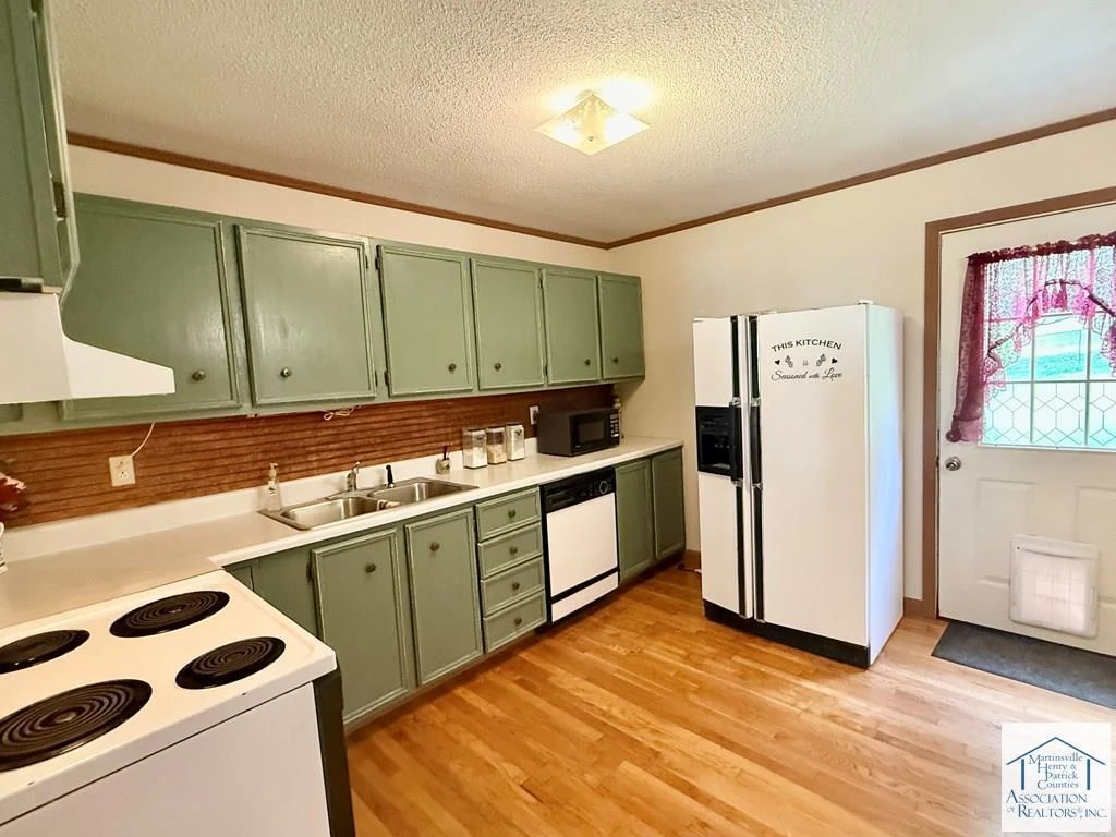 200 Vernon LN - Photo 11
