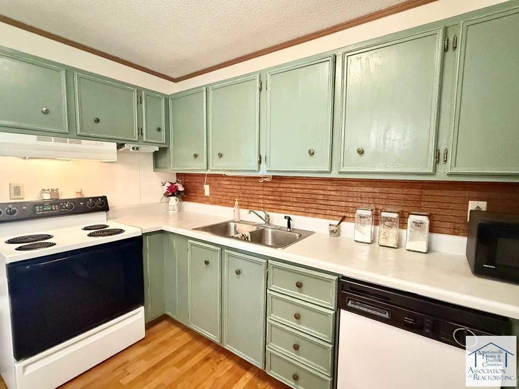 200 Vernon LN - Photo 12