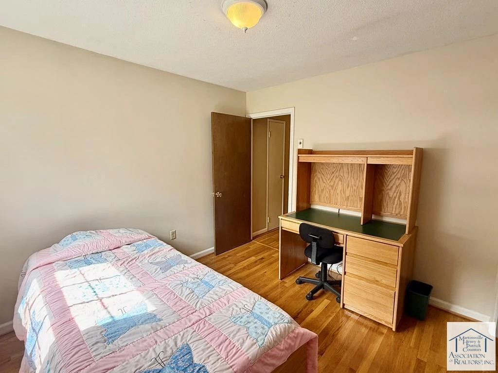 200 Vernon LN - Photo 16