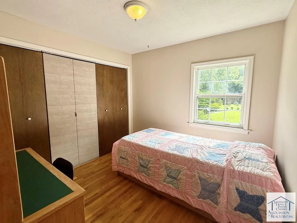 200 Vernon LN - Photo 17