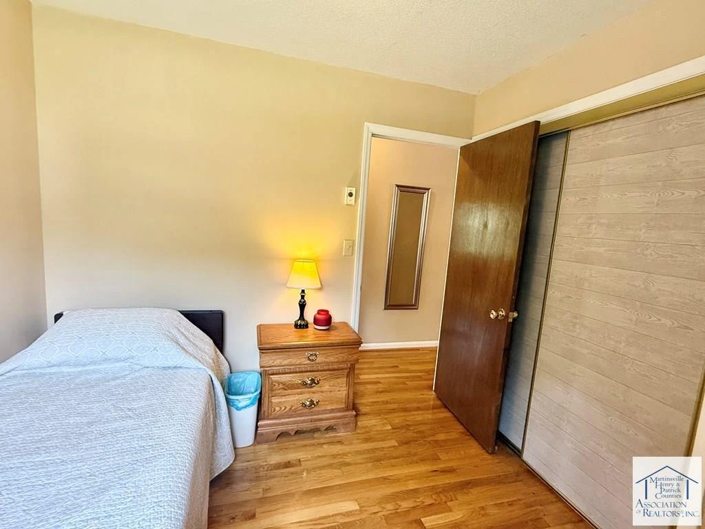 200 Vernon LN - Photo 21