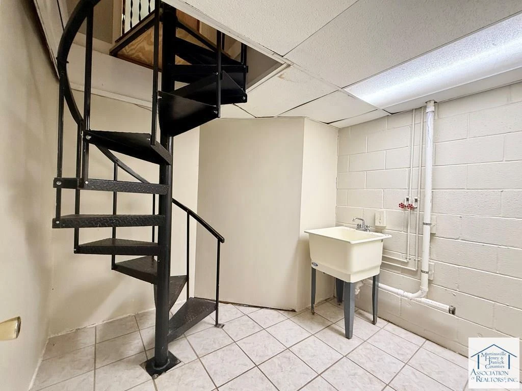 200 Vernon LN - Photo 24